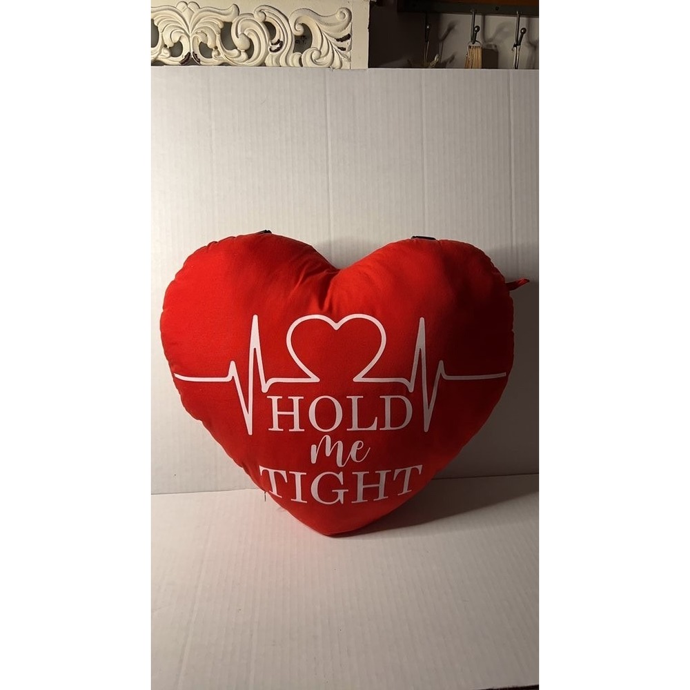 Heart-Shaped Decorative Pillow with 'Hold Me Tight' Print